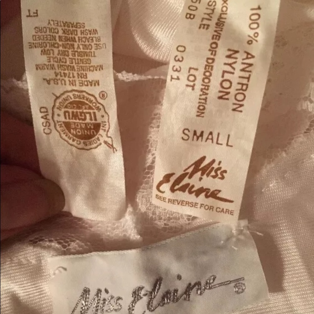 πππHOST PICπππVTG Miss Elaine Peignoir Set Small White Nylon lace long gown Robe - Picture 11 of 16